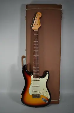 2006 FENDER CUSTOM SHOP 1960 STRATOCASTER RELIC SUNBURST FINISH W/OHSC