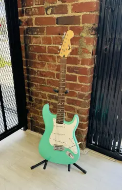SEAFOAM SQUIRE FENDER BULLET STRAT 2017 ELECTRIC GUITAR