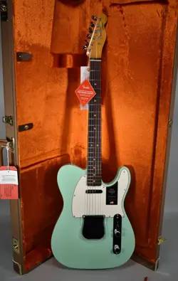 FENDER AMERICAN VINTAGE II '63 TELECASTER SURF GREEN W/OHSC