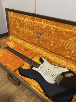 FENDER CUSTOM SHOP 1961 STRATOCASTER LIMITED EDITION SAFE DELIVERY FROM JAPAN