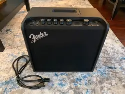 FENDER MUSTANG LT25 GUITAR AMPLIFIER, BLACK