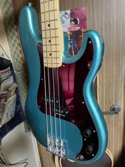 PRECISION BASS IRON