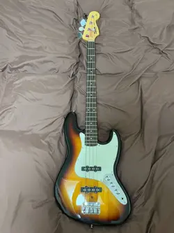 RE-ADJUSTED SQUIER BY FENDER / CALIFORNIA SERIES JAZZ BASS SQUIRE ELECTRIC