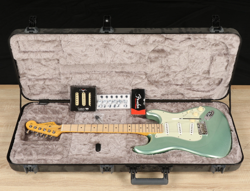 FENDER AMERICAN PROFESSIONAL II STRATOCASTER - MYSTIC SURF GREEN - MODIFIED