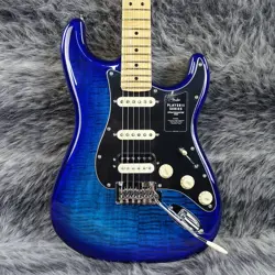 FENDER LIMITED PLAYER II STRATOCASTER HSS BLUEBURST