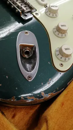 AMERICAN VINTAGE'62 STRAT