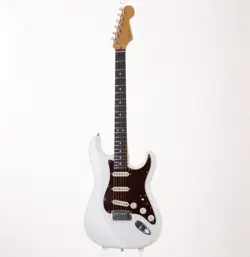 FENDER AMERICAN ULTRA STRATOCASTER ARCTIC PEARL  STORE