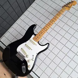 SQUIER FENDER STRATOCASTER 1991 E SERIAL NUMBER / ELECTRIC GUITAR