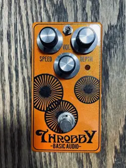 BASIC AUDIO THROBBY TREMOLO FENDER VINTAGE EFFECTOR 29043