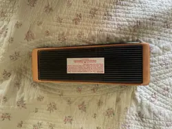 JOE BONAMASSA CRY BABY WAH WAH PEDAL NEW & 2 1/2 INCH FENDER MALES AND 1  XLR