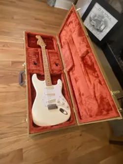 HENDRIX SIGNATURE STRAT