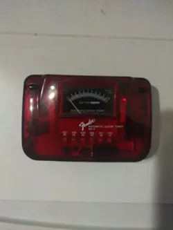 GUITAR TUNER W/NEW