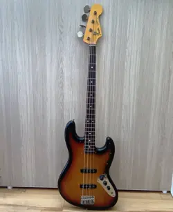 ELECTRIC BASS GUITAR FENDER JAZZ SUNBURST 1997-2000 CRAFTED IN JAPAN S/N O049268