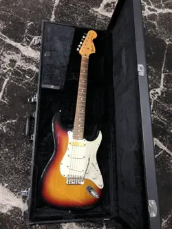 ELECTRIC GUITAR FENDER STRATOCASTER ORIGINAL CONTOUR BODY SUNBURST BROWN & CASE