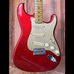 ST57 STRATOCASTER RED