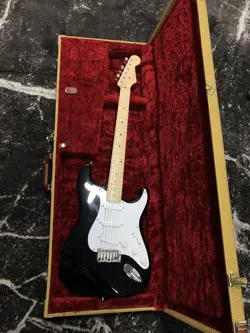 ELECTRIC GUITAR FENDER JAPAN STRATOCASTER BLACK ORIGINAL CONTOUR BODY S/NQ026923