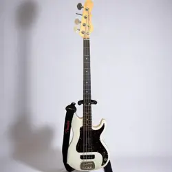 PREMIUM 2000 FENDER