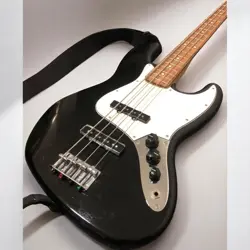 4-STRING BLACK