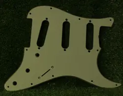MONTREUX GUITARS 62 STRAT PICKGUARD FOR USA MEX FENDER  - MINT GREEN