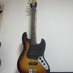 FENDER JAPAN HYBRID 60S JAZZ BASS ELECTRIC BASS HARD CASE INCLUDED USED