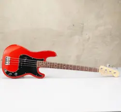 2005 FENDER AMERICAN SERIES PRECISION BASS BASS RED MADE IN USA W/ CASE #56055