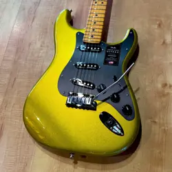 FENDER AMERICAN ULTRA II STRATOCASTER ELECTRIC GUITAR - SOLAR FLARE