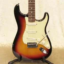USED FENDER USAAMERICAN DELUXE STRATOCASTER NO.RG3719