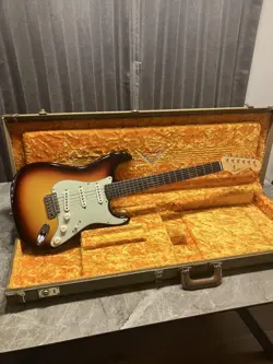 GUITAR WEATHER CHECKED