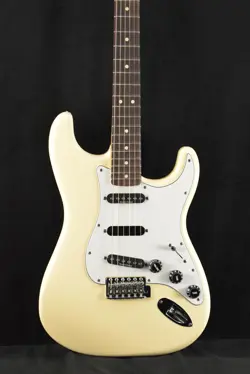 OLYMPIC WHITE SCALLOPED