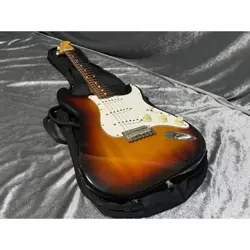 USA PICKUP EQUIPPED FENDER JAPAN ST62-70US NO.LG768