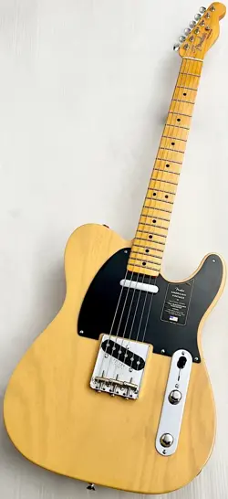 FENDER  LIGHTWEIGHT INDIVIDUAL   AMERICAN VINTAGE II 1951 TELECASTER  BUTTERSC
