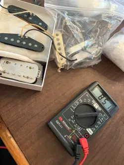 FROM SHOWMASTER GUITAR