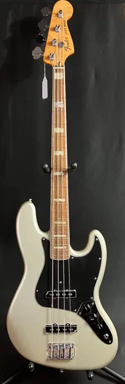FENDER VINTERA '70S JAZZ BASS 4-STRING BASS GUITAR INCA SILVER W/ GIG BAG
