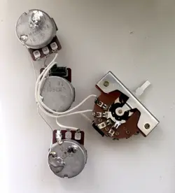 VINTAGE 1980S FENDER JAPAN MIJ STRAT 250K POTS RELIC GUITAR WIRE HARNESS SWITCH