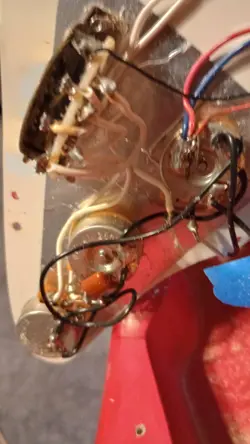 FENDER STRATOCASTER 1984