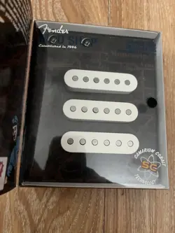 NOISELESS PICKUP SET