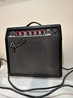 FENDER GUITAR AMPLIFIER SKX 15R