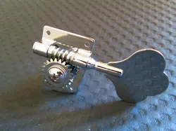 2002 FENDER MARK HOPPUS BASS TUNING MACHINE