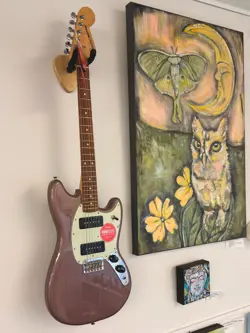 BURGUNDY MIST DISPLAY