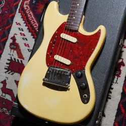 FENDER 1978 MUSTANG OLYMPIC WHITE ELECTRIC GUTIAR [AUTH]