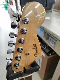 FENDER PLAYER JAGUAR ELECTRIC GUITAR