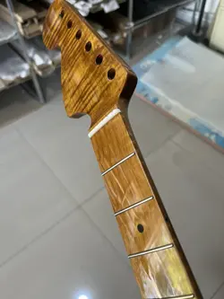 HEADSTOCK FENDER STRAT