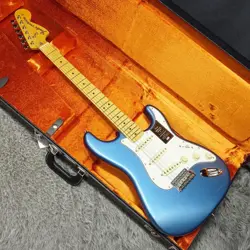 STRATOCASTER MN LAKE