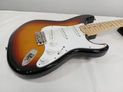 STRATCASTER ELECTRIC GUITAR-02