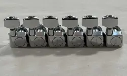 2007 FENDER STRATOCASTER STANDARD INLINE-6 TUNING PEGS TUNERS TWO-PIN CHROME