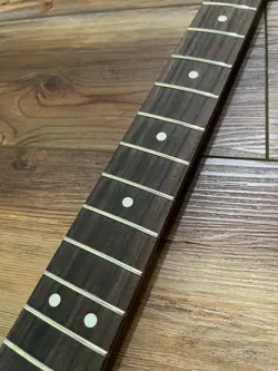 DELONGE STRATOCASTER NECK