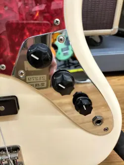 FENDER JAPAN JB-62-58 VWH JAZZ BASS TYPE SAFE DELIVERY FROM JAPAN