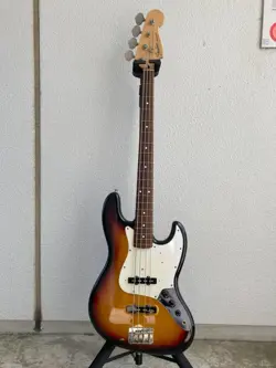 /QUALITY FENDER JAPAN JAZZ BASS SERIAL T / FORMER SAFE DELIVERY FROM JAPAN
