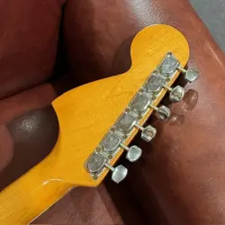 JAGUAR CANDY APPLE RED MADE BY FENDER 1969 SAFE DELIVERY FROM JAPAN