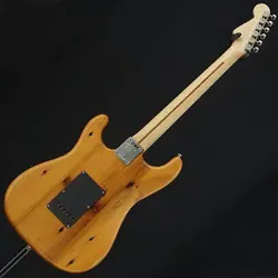 PINE STRATOCASTER 2017
